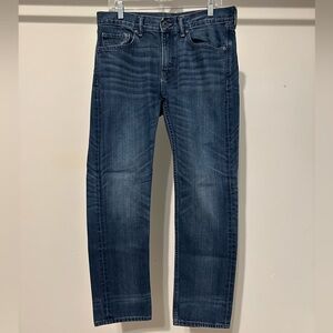 Men’s Banana Republic - Relaxed Slim Fit Blue Jeans. BRAND NEW CONDITION!